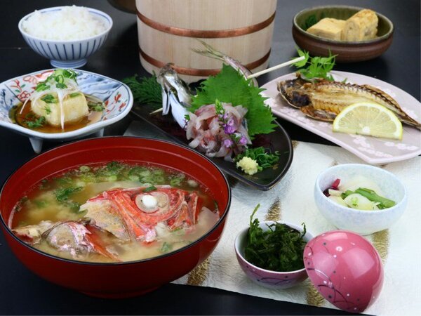 地魚料理の温泉宿 やどかり 1泊朝食付 熱海のお刺身と大きな味噌汁 海辺の宿ならではのご朝食 ビジネスにもオススメ Yahoo トラベル