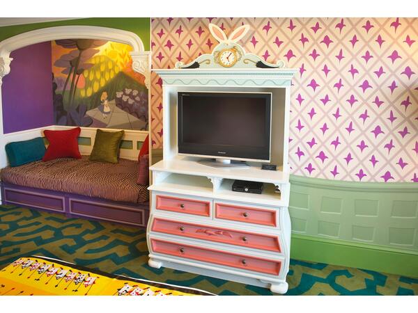 東京ディズニーランド R ホテル チェックイン翌日パークチケット購入可 ディズニーふしぎの国のアリスルーム 宿泊プラン Yahoo トラベル