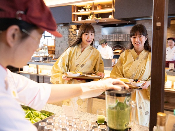 水上温泉 みなかみホテルジュラク 夜の水上温泉街で飲み歩き 食べ歩き 4500円分のチケットを持ってくりだそう 1泊朝食 ブッフェ付 Yahoo トラベル